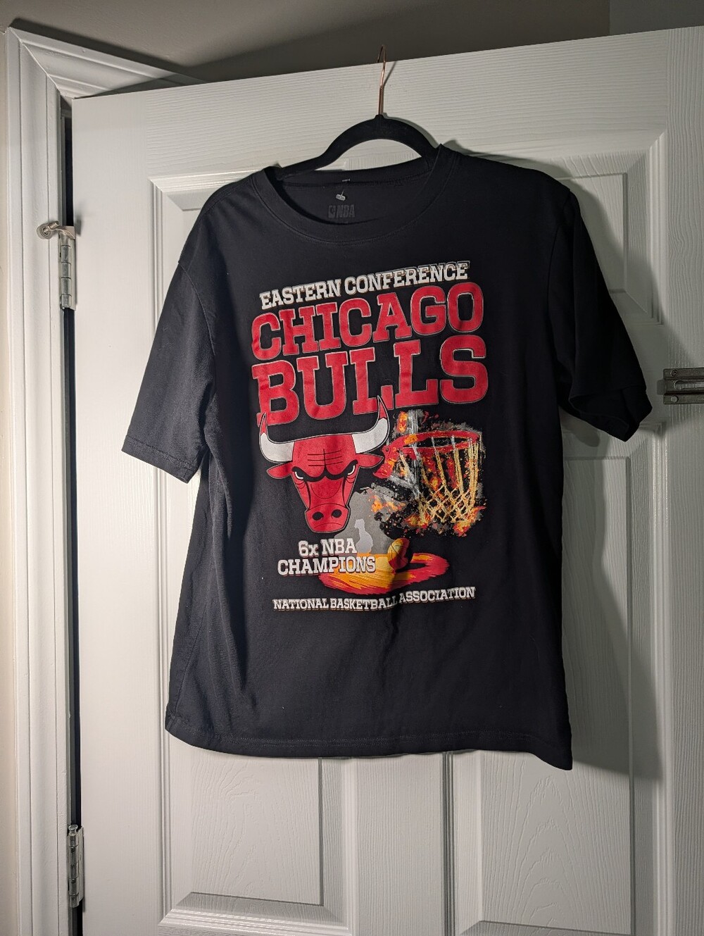 1998 Chicago Bulls NBA Size M Champions Graphic T-Shirt Black Red Basketball